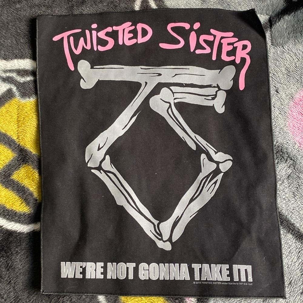 Twisted sister patch to customize a jacket